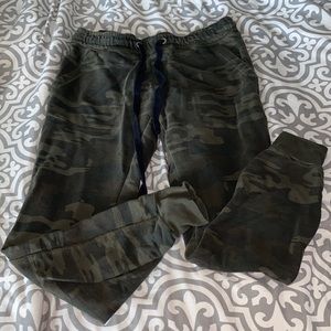 camo joggers